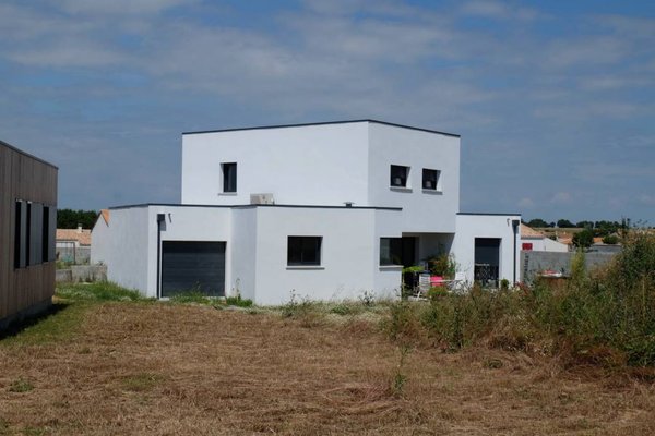 Maison cubique près de la Rochelle